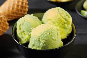 Scooping Ice Cream, Sorberts & Yoghurt