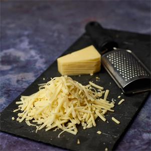 Grated Mild White Red Tractor Cheddar