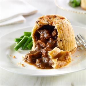 Steam Baked Steak & Kidney Suet Pudding