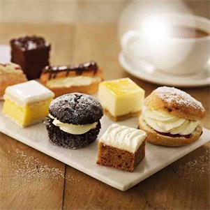 Mini Assorted Dairy Cream Cakes