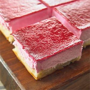 Vegetarian Raspberry Mousse Slice (40g)