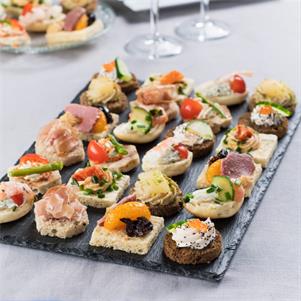 Traditional Chicago Style Canapés